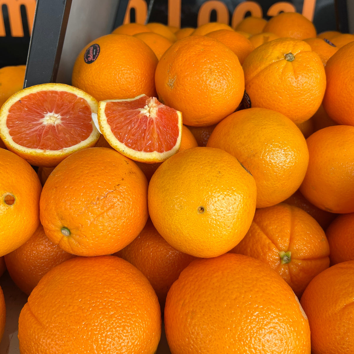 Oranges Cara Cara Beloved Navels per kg available at The Prickly Pineapple