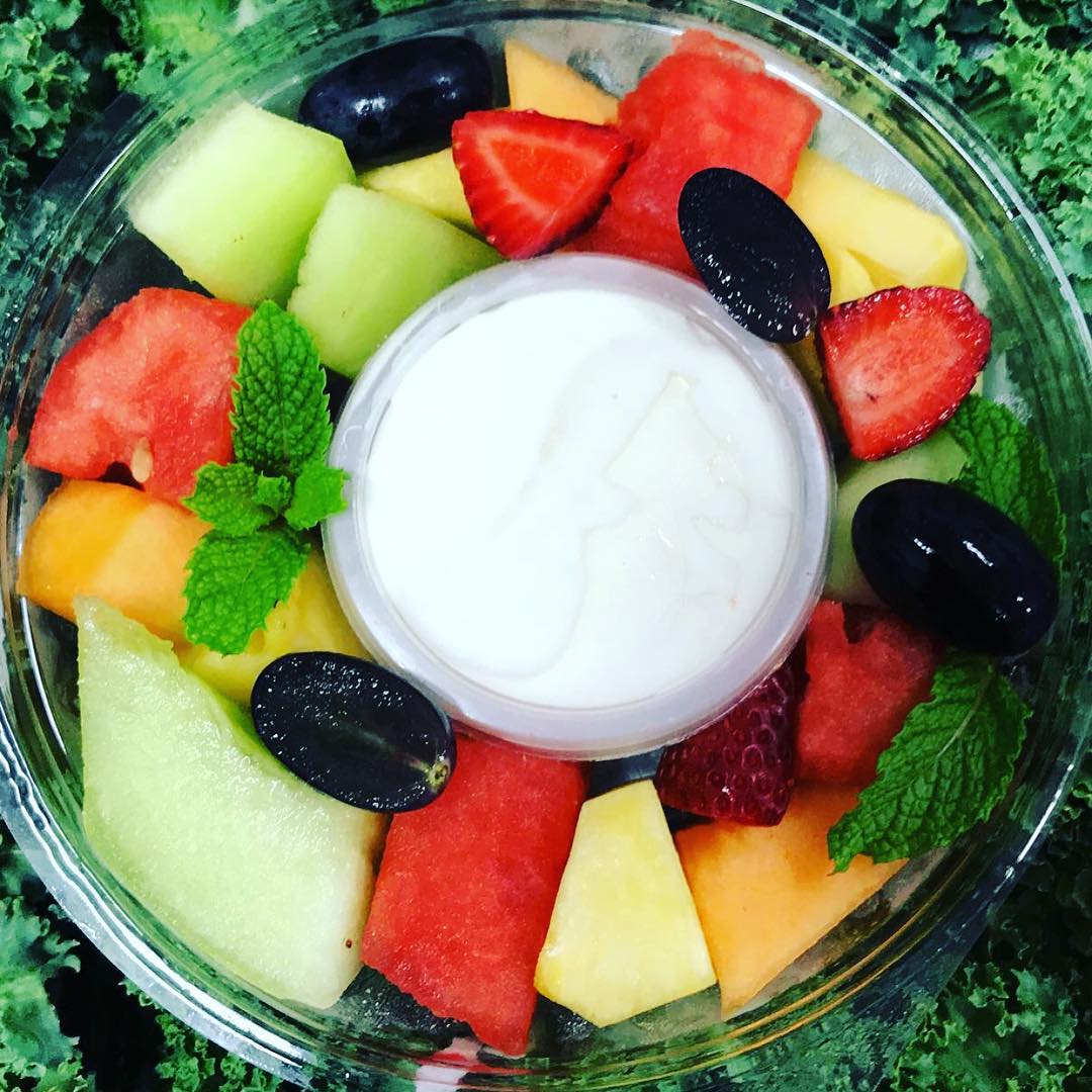 Seasonal Fruit Salad & Yoghurt