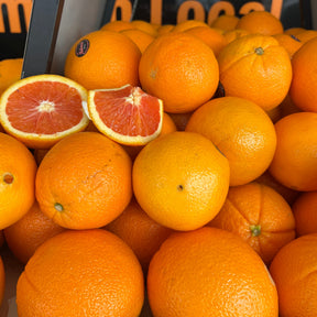 Oranges Cara Cara Beloved Navels per kg available at The Prickly Pineapple